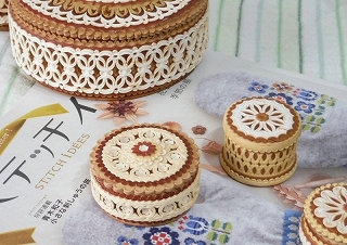 ロシア伝統の白樺工芸ベレスタ